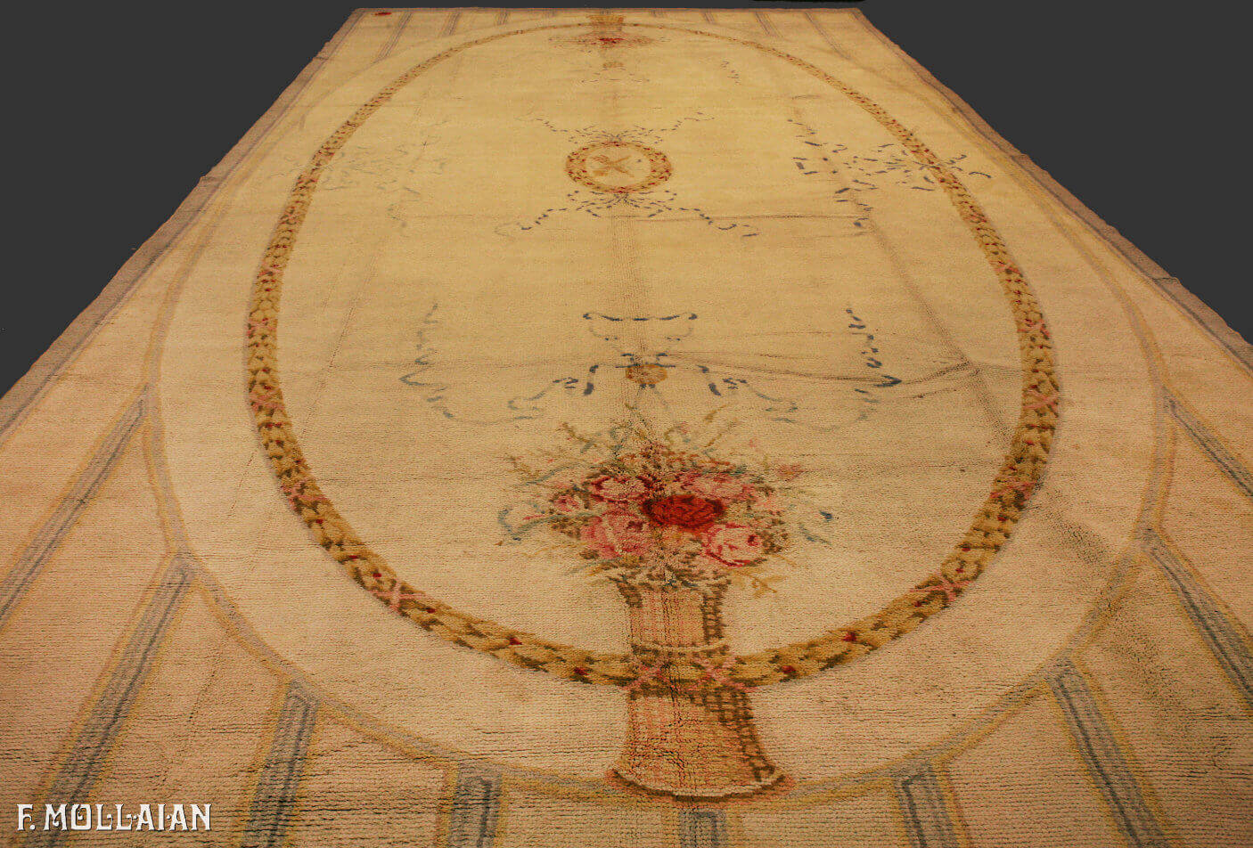 A Very Large Antique Spanish Carpet n°:40883341